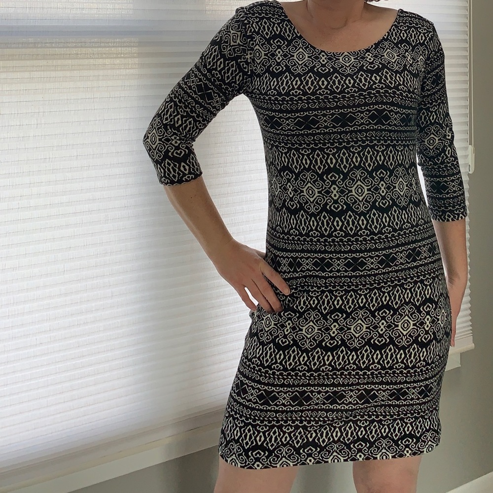 NWT Black & white patterned fleece sweater dress
